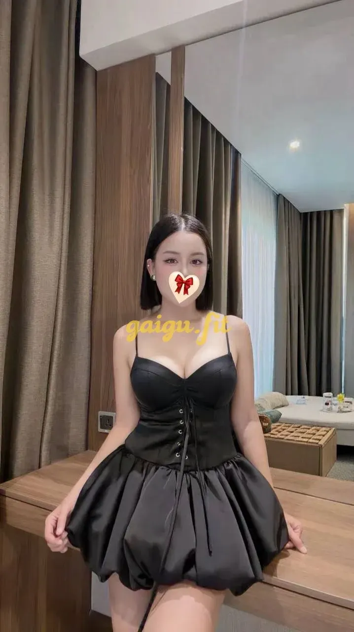 Khánh Huyền 1